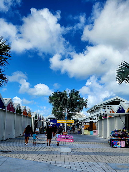 photo of the many storefronts of the Nassau Cruise Port at Prince George Wharf